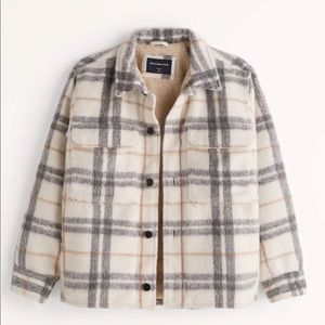 Abercrombie & Fitch Cream Plaid Men's XS Relaxed Sherpa-Lined Shirt Jacket